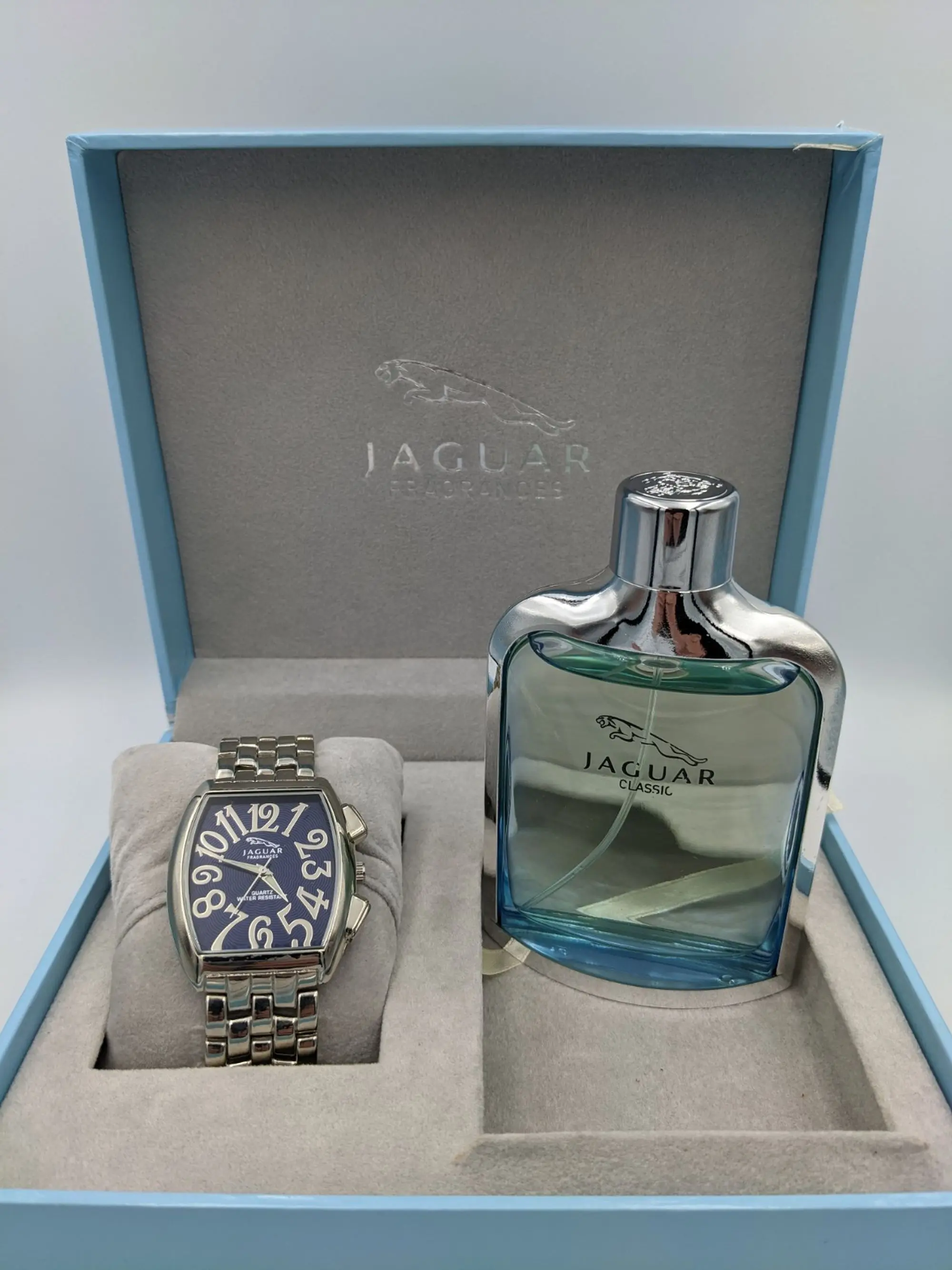 Classic Gift Set Eau de Toilette 75 ml + Classic Watch